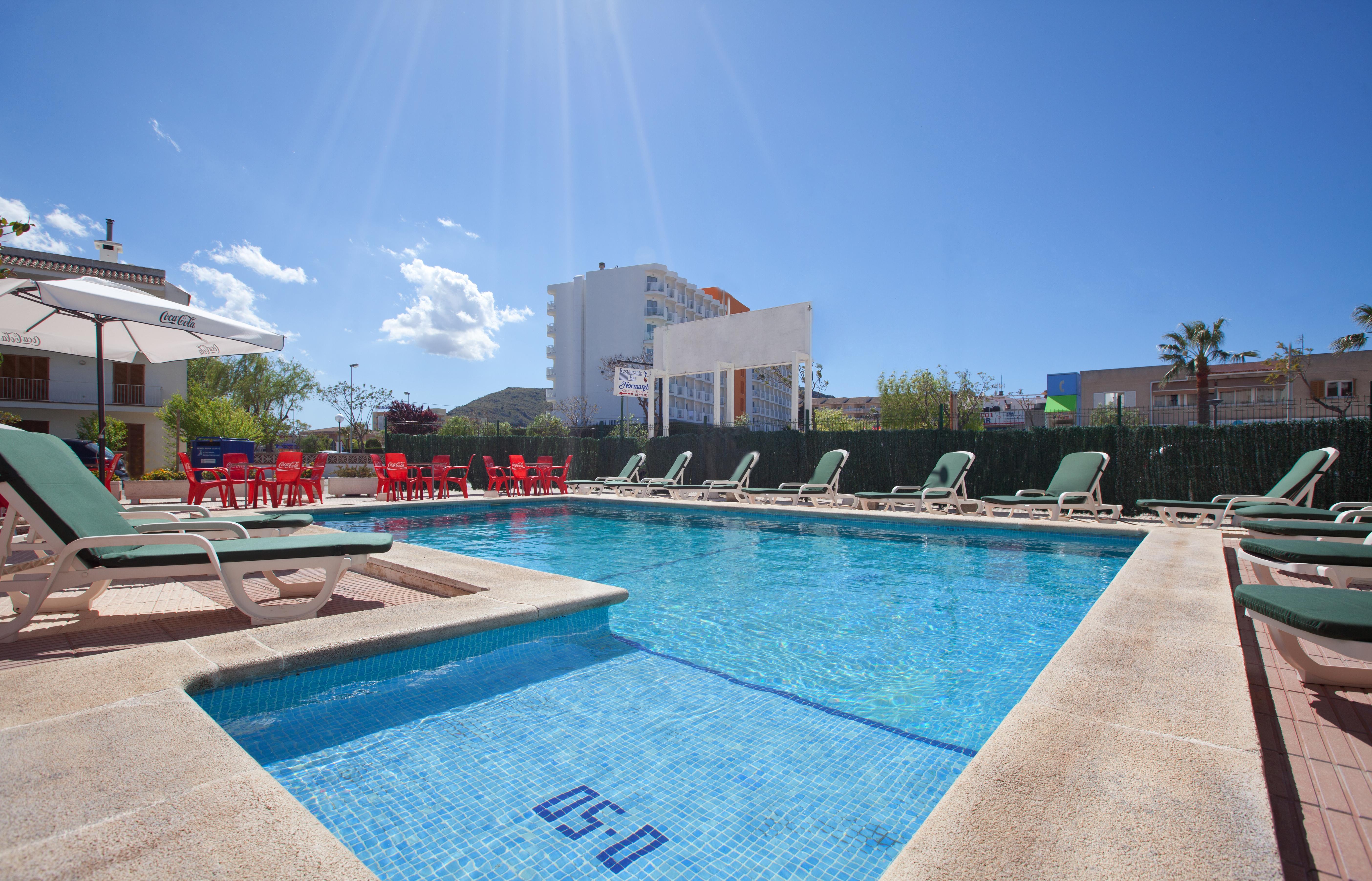 Apartamentos Ferrer Tamarindos Port de Alcudia  Bagian luar foto