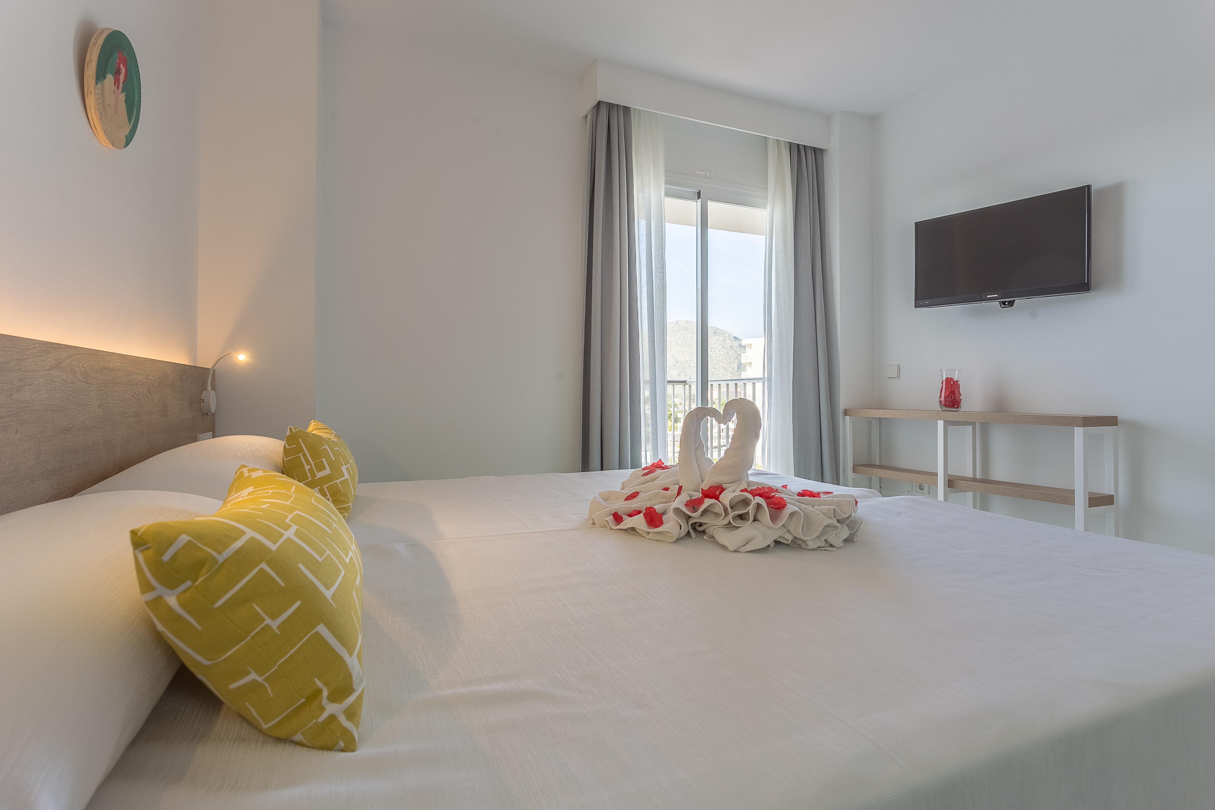 Apartamentos Ferrer Tamarindos Port de Alcudia  Bagian luar foto