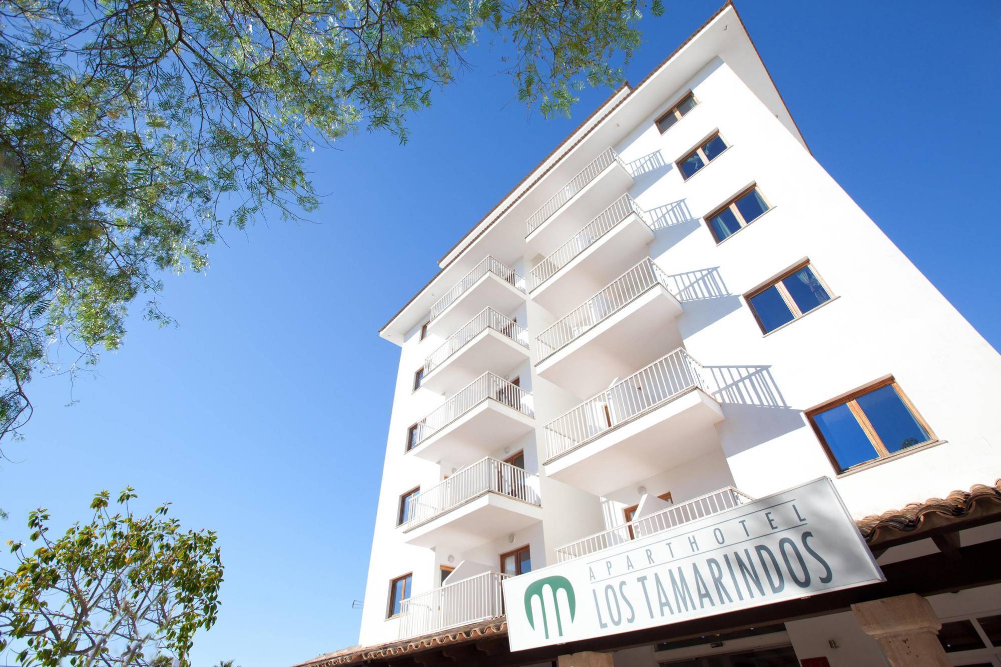 Apartamentos Ferrer Tamarindos Port de Alcudia  Bagian luar foto